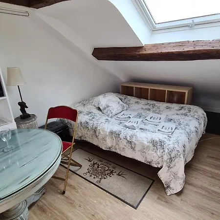 Appartement Coeur De Paris Avec Vue Sur Les Toits Buitenkant foto