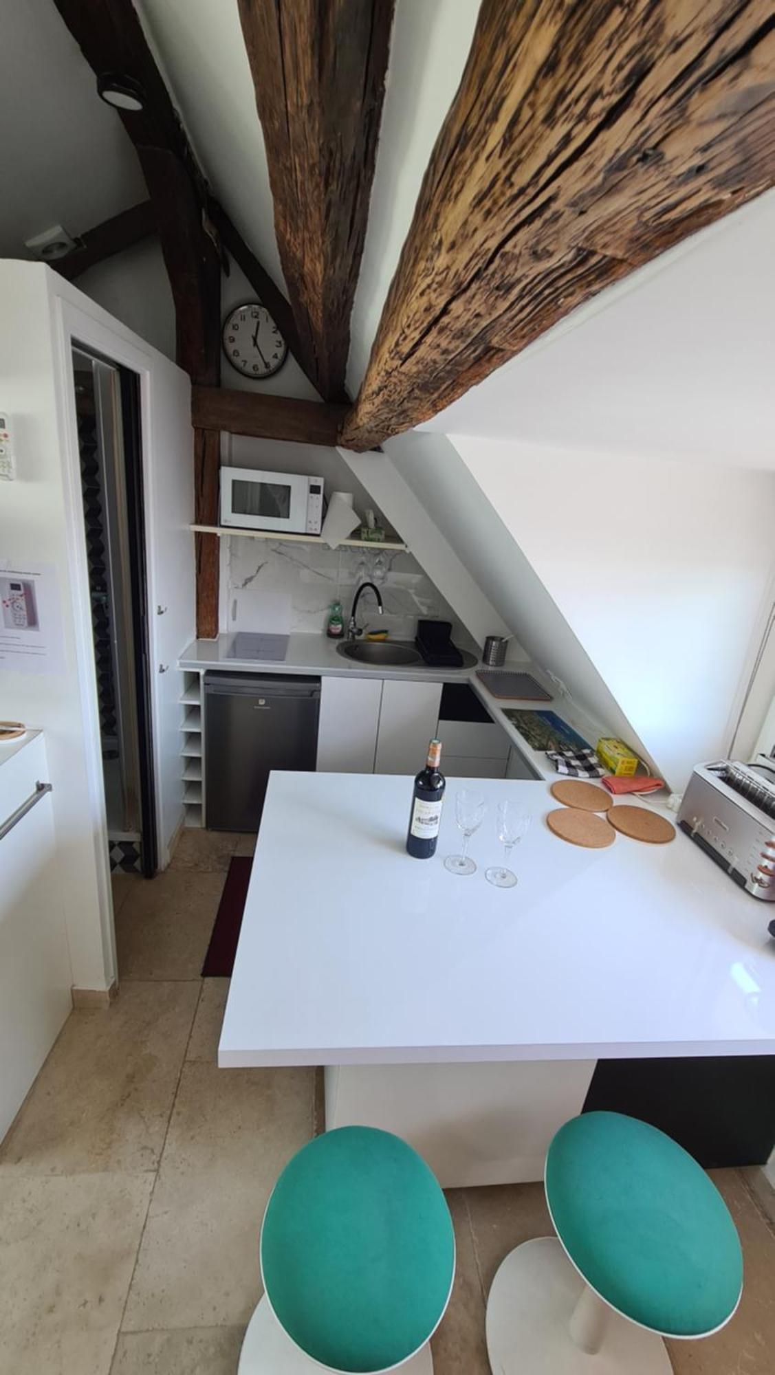Coeur De Avec Vue Sur Les Toits Appartement Parijs